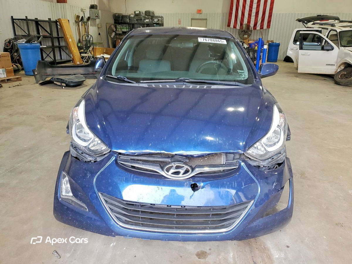 Hyundai Elantra 2016