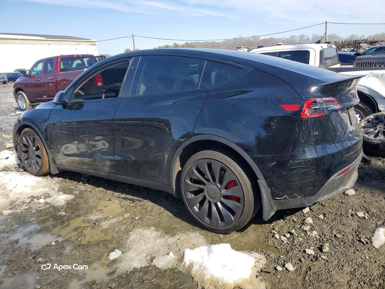Tesla Model Y 2025