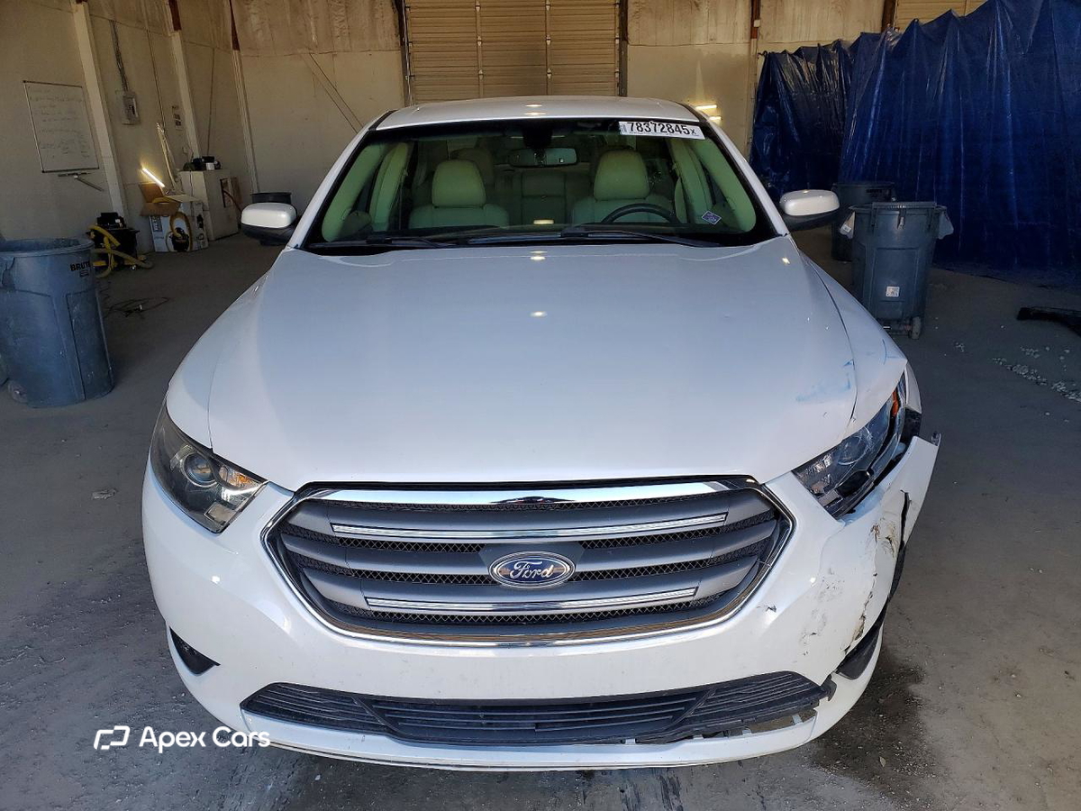 Ford Taurus 2018