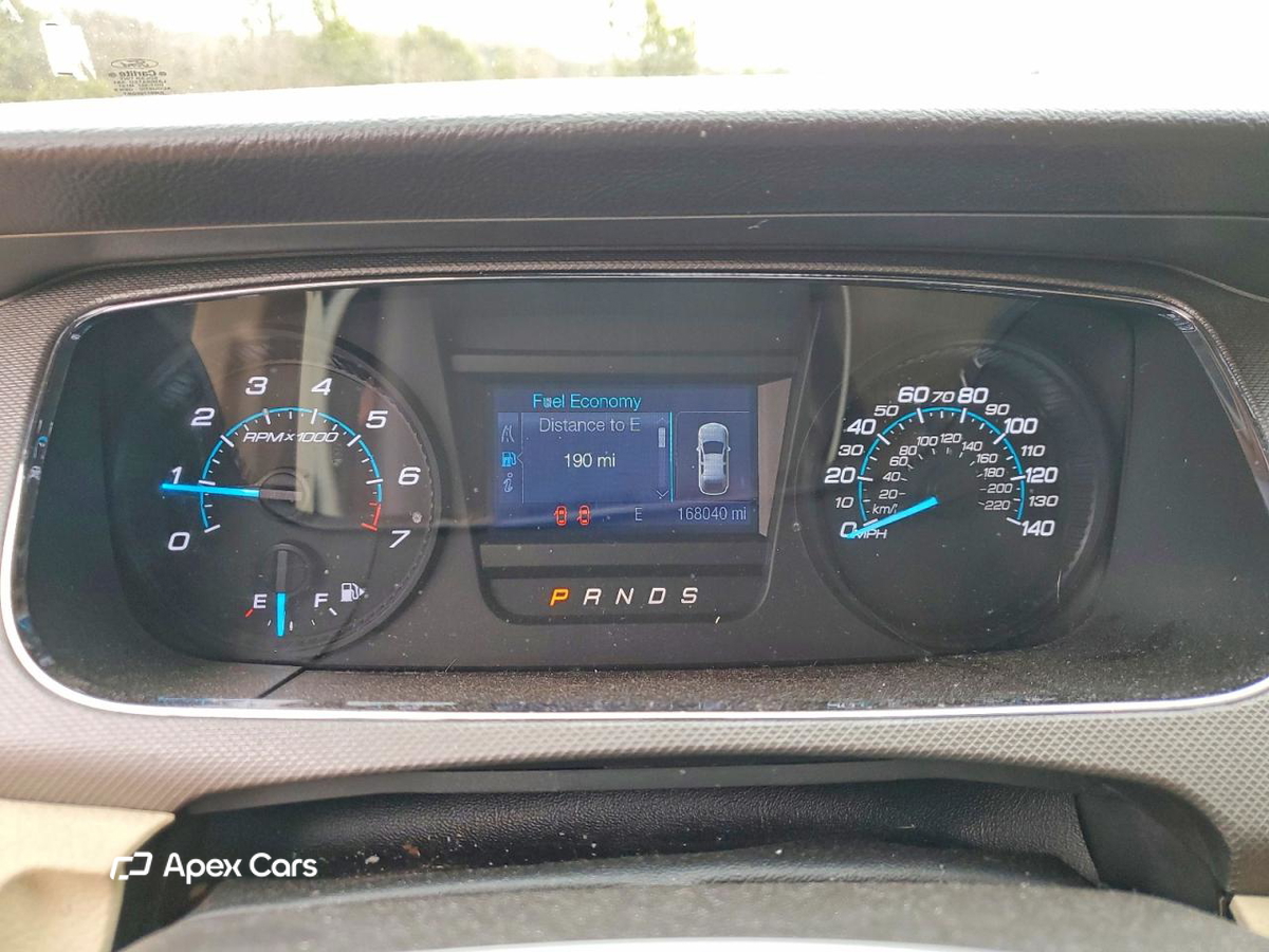 Ford Taurus 2016
