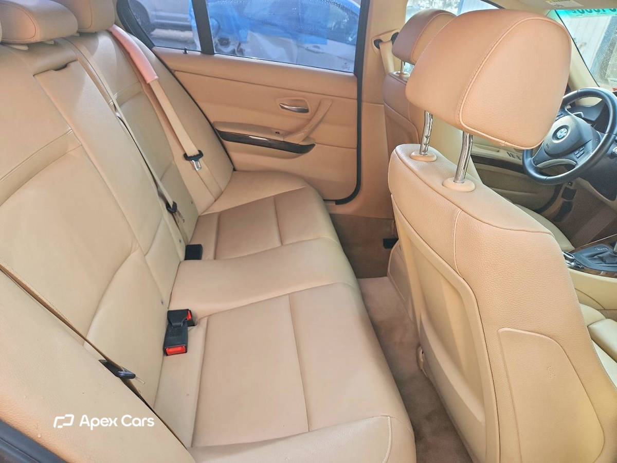 BMW Series 3 2011