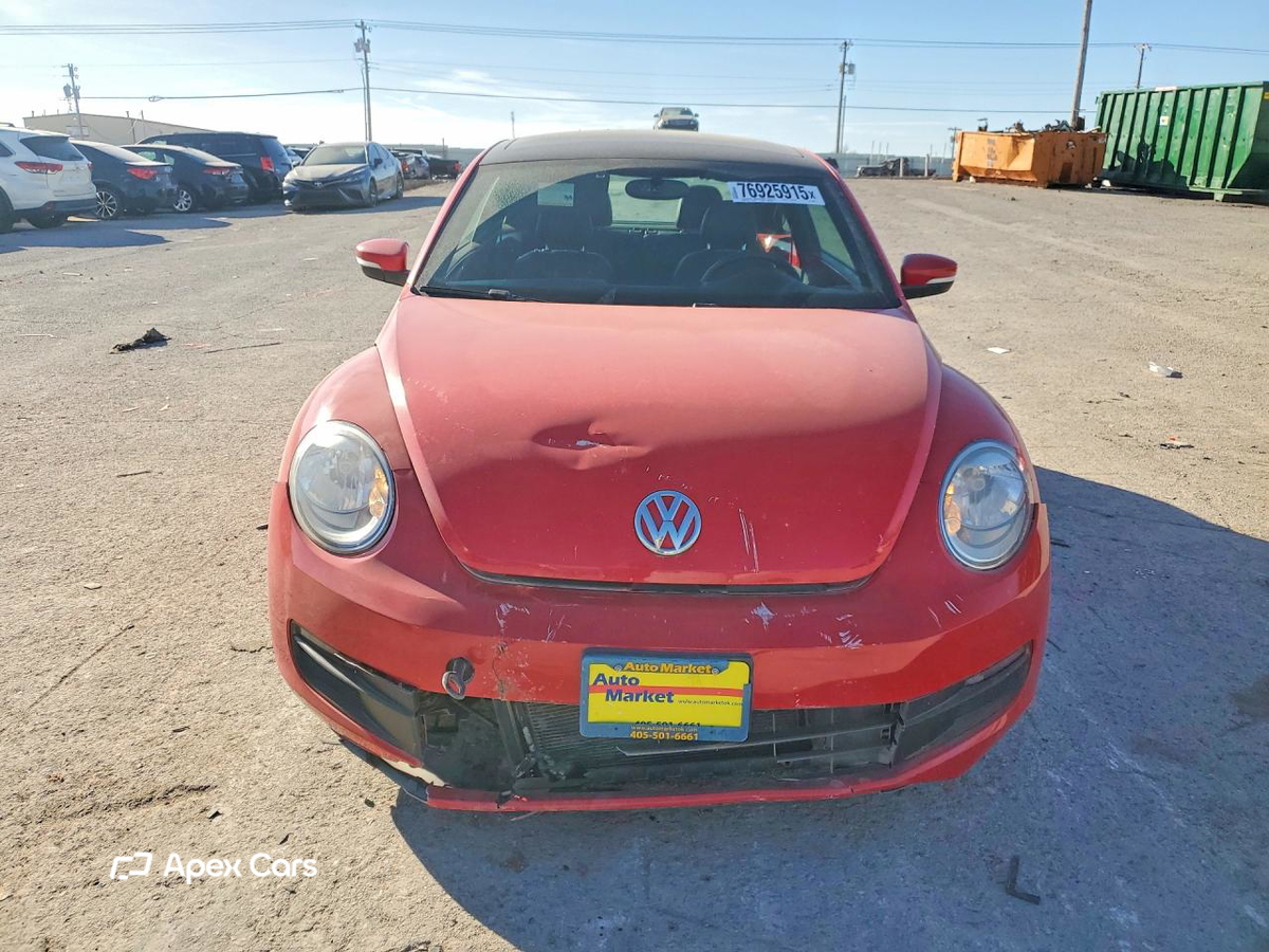 Volkswagen Beetle 2013