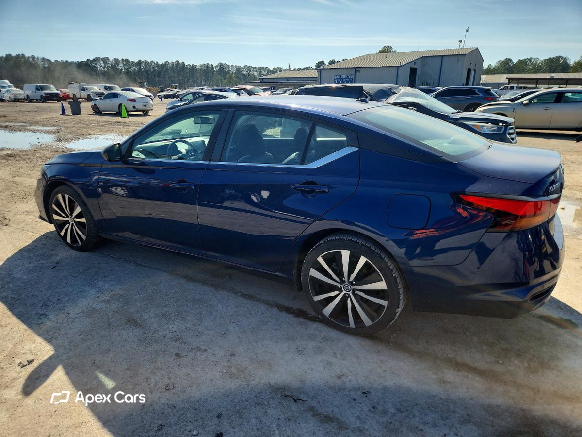 Nissan Altima 2020