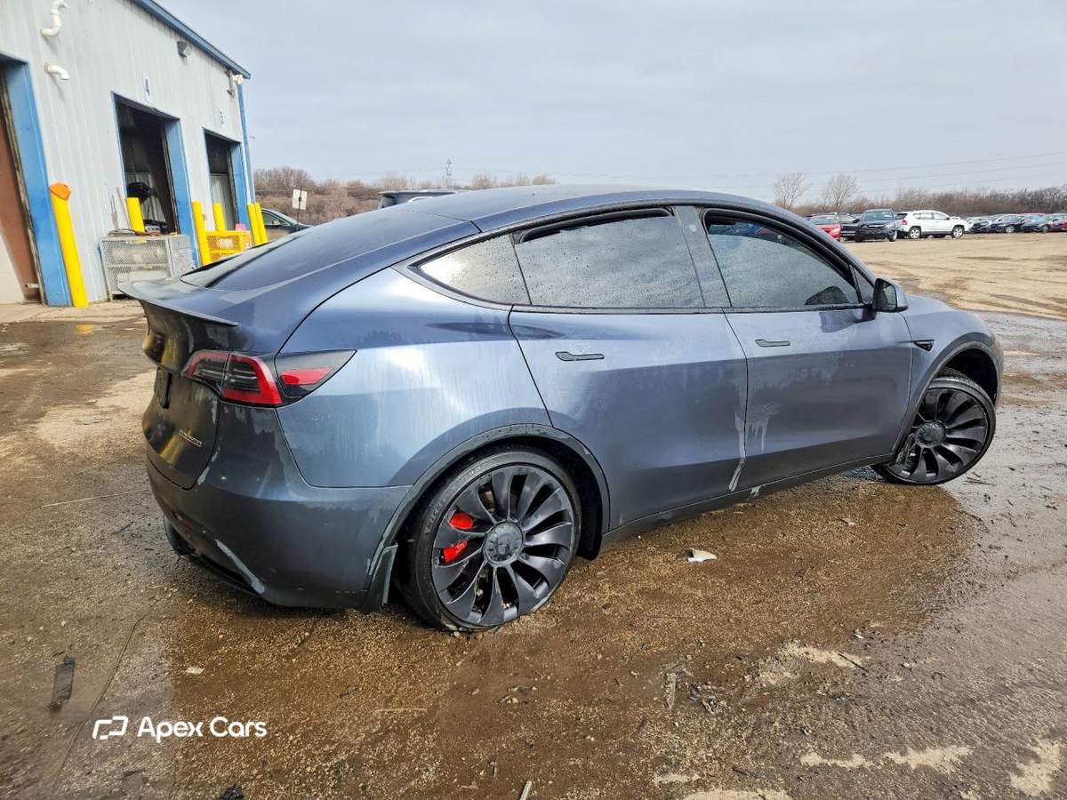 Tesla Model Y 2023