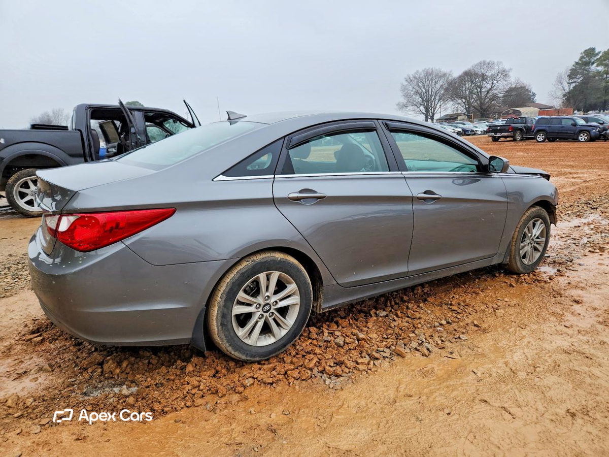 Hyundai Sonata 2012