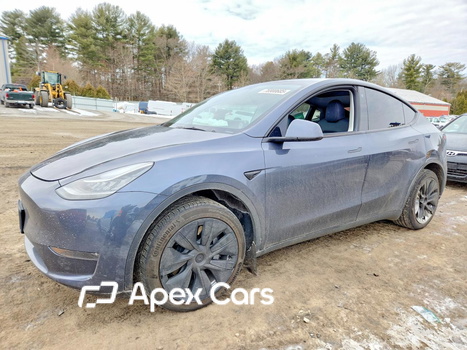 Tesla Model Y 2022 - Image 1 of 12