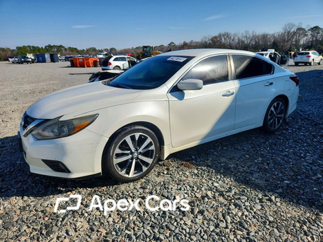 Nissan Altima 2017 - Zdjęcie 1 z 12