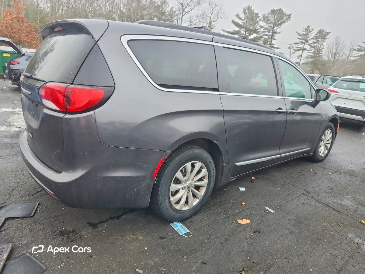 Chrysler Pacifica 2017