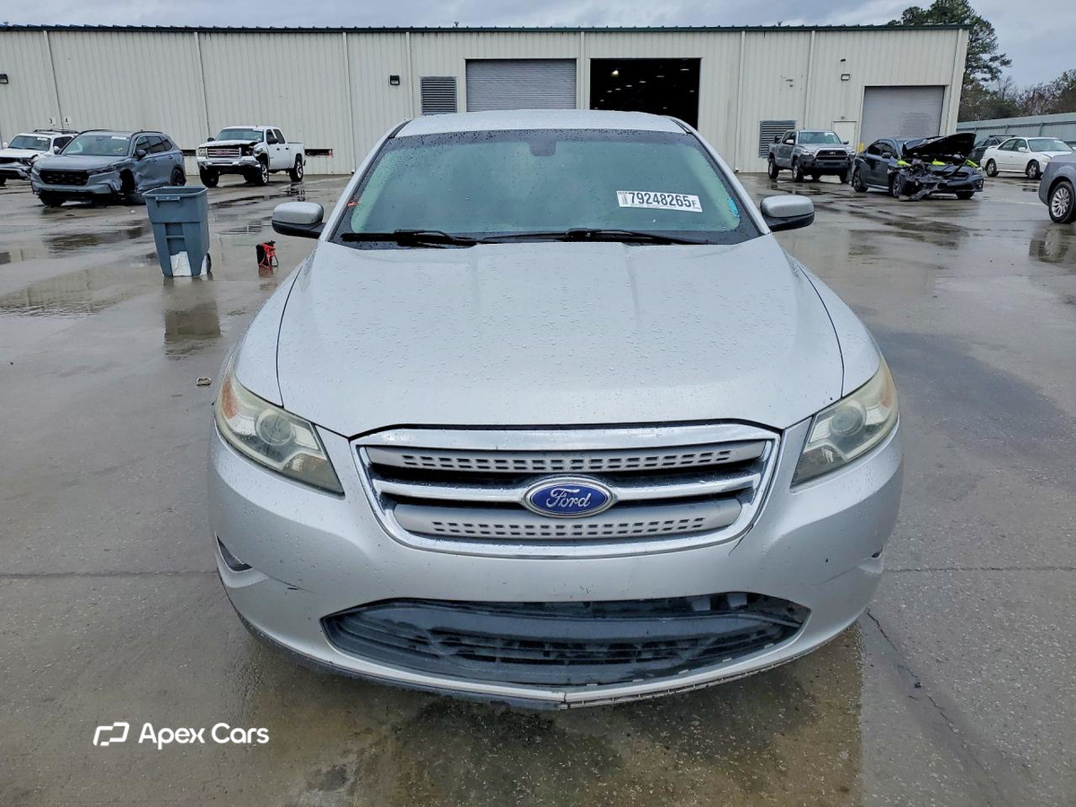 Ford Taurus 2012