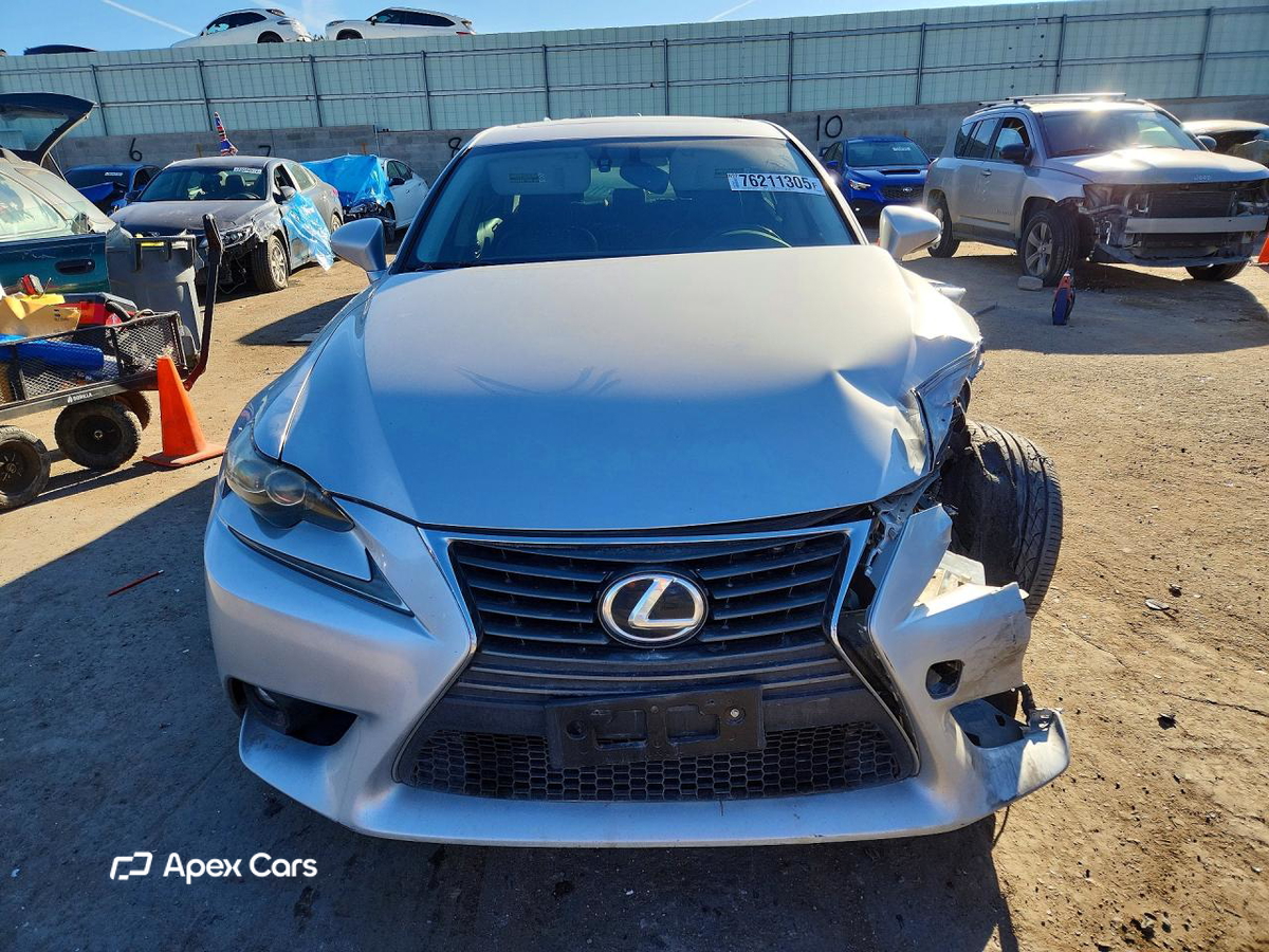 Lexus IS 2015