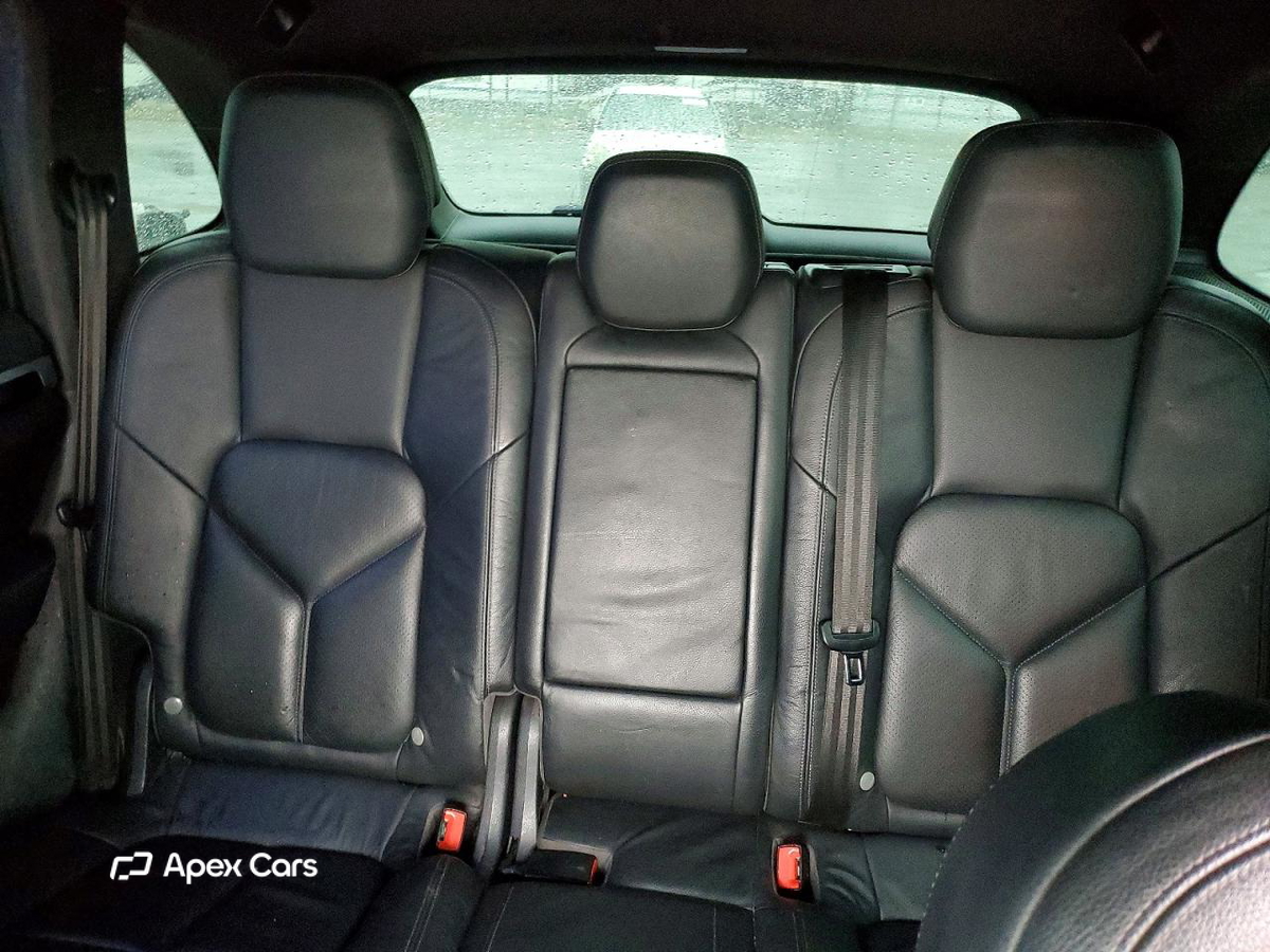 Porsche Cayenne 2011