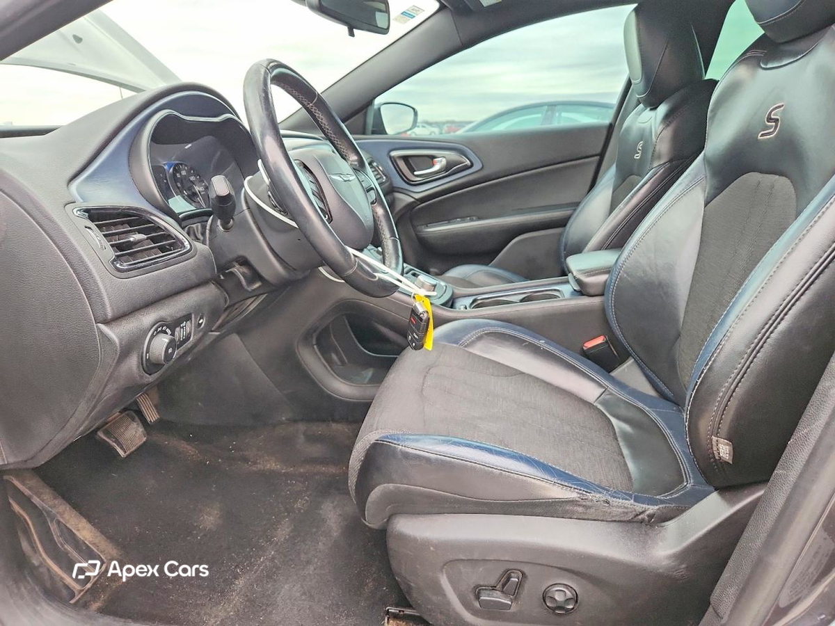 Chrysler 200 2015