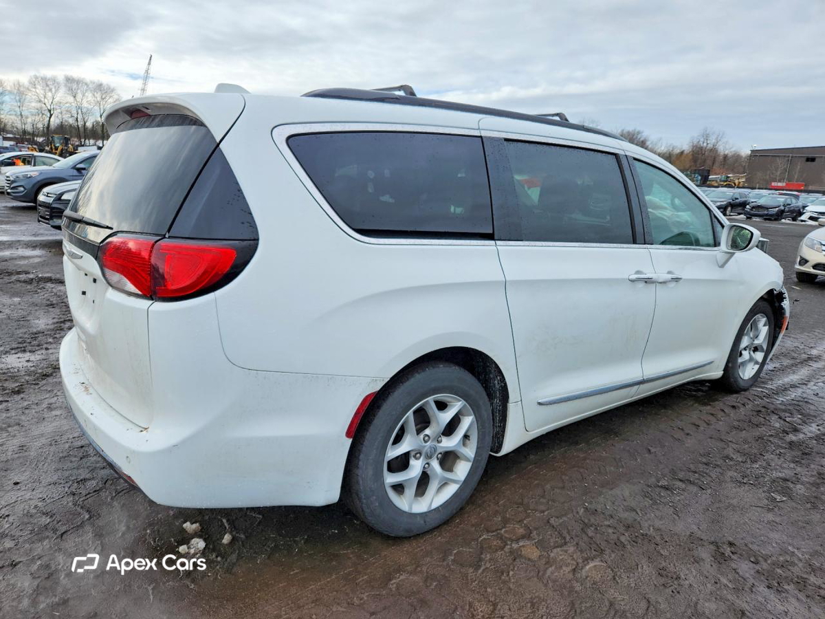 Chrysler Pacifica 2017