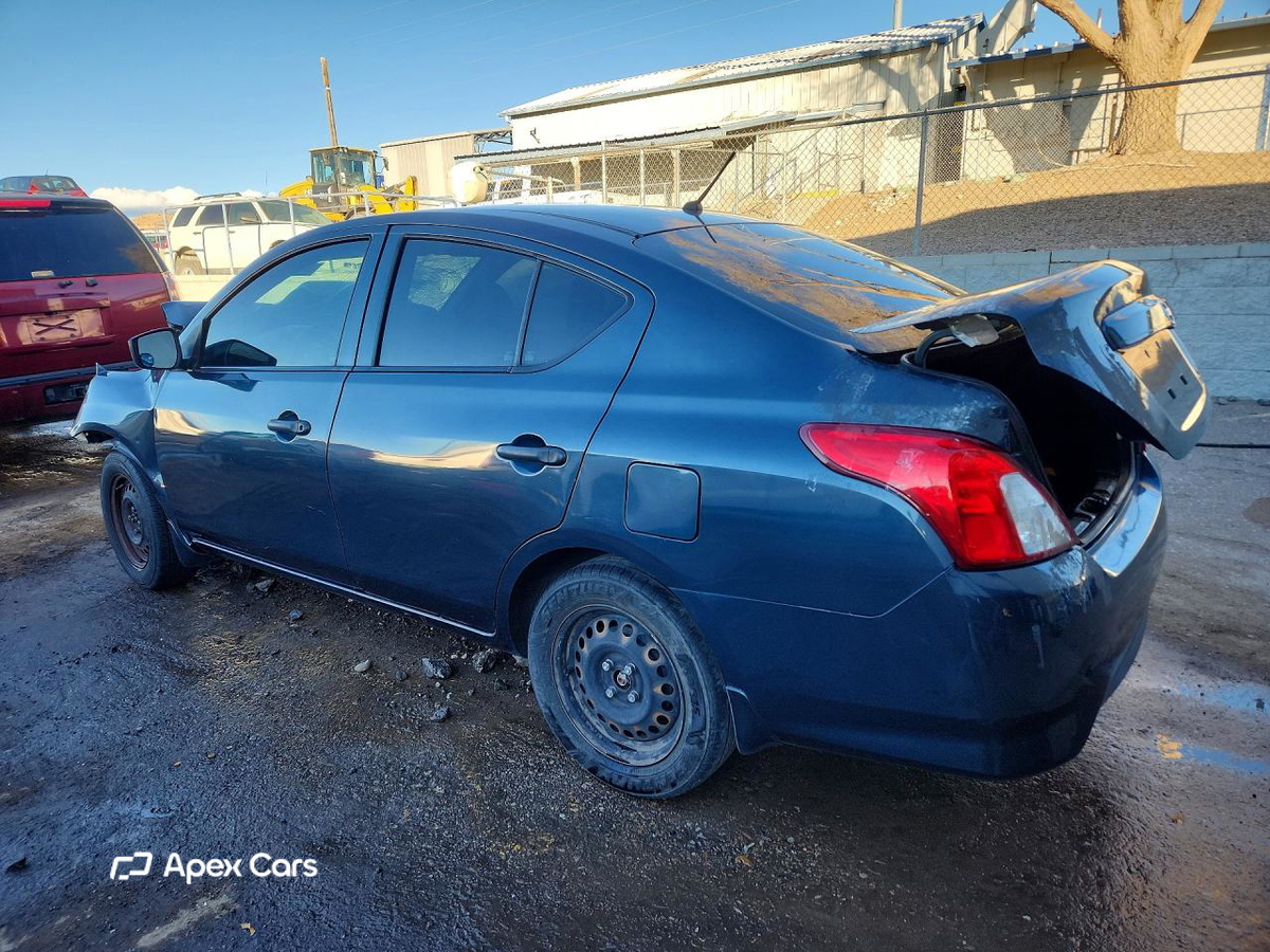 Nissan Versa 2016