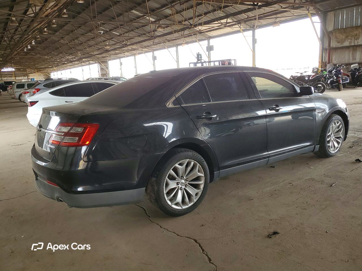 Ford Taurus 2015