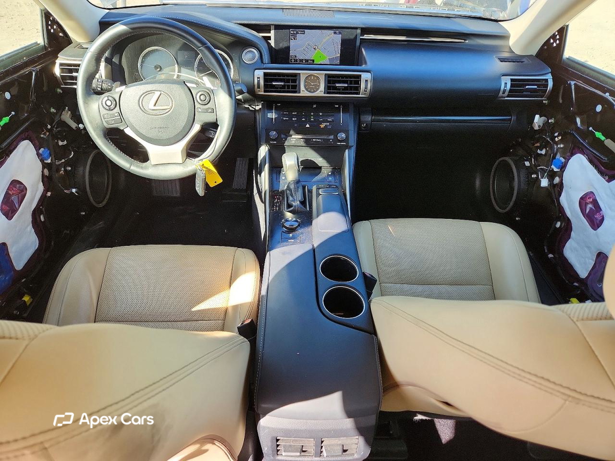 Lexus IS 2014