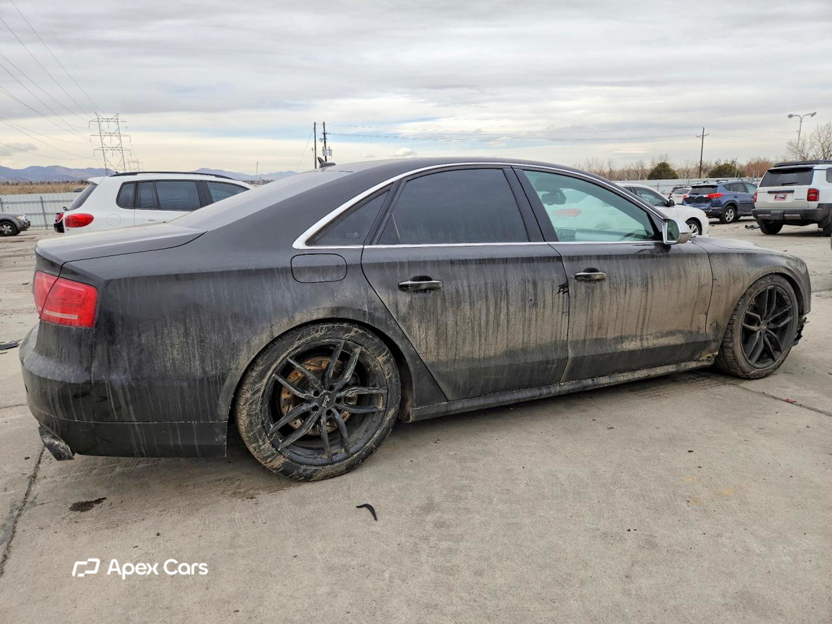Audi S8 2013