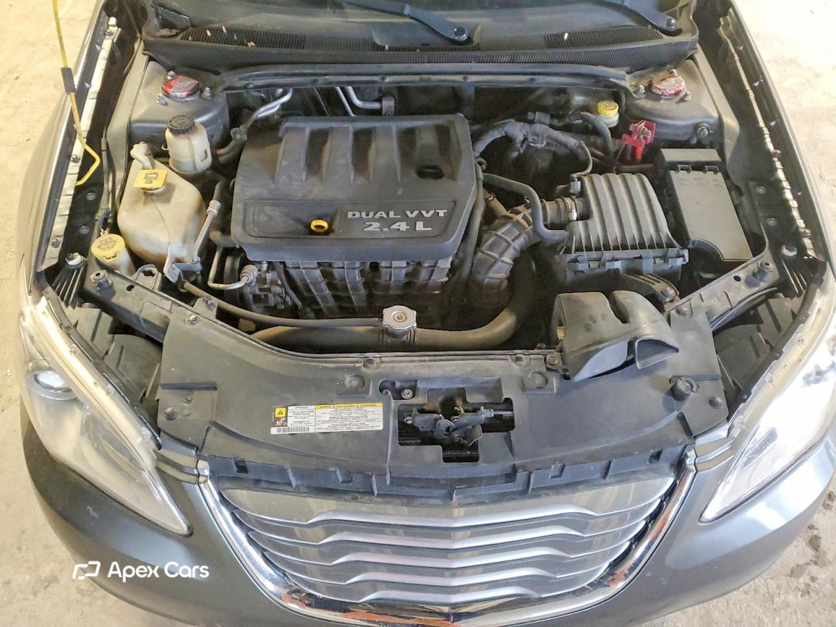 Chrysler 200 2013