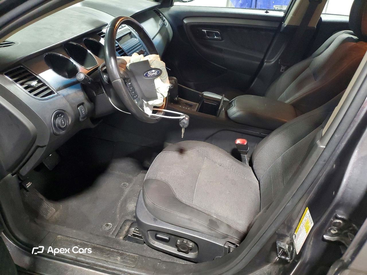 Ford Taurus 2011