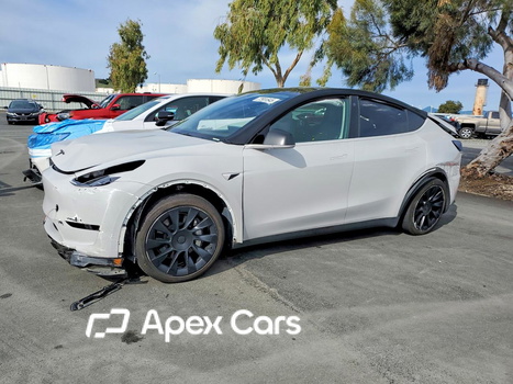 Tesla Model Y 2023 - Zdjęcie 1 z 13