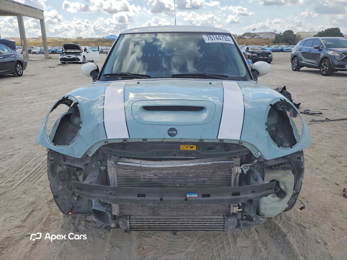 MINI Cooper 2012