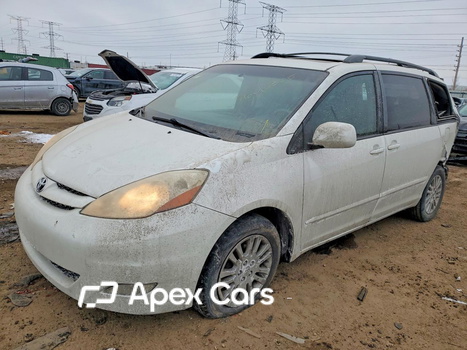 Toyota Sienna 2010 - Image 1 of 13
