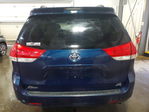 Toyota Sienna 2011
