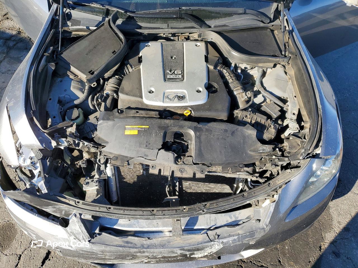 Infiniti G 2012