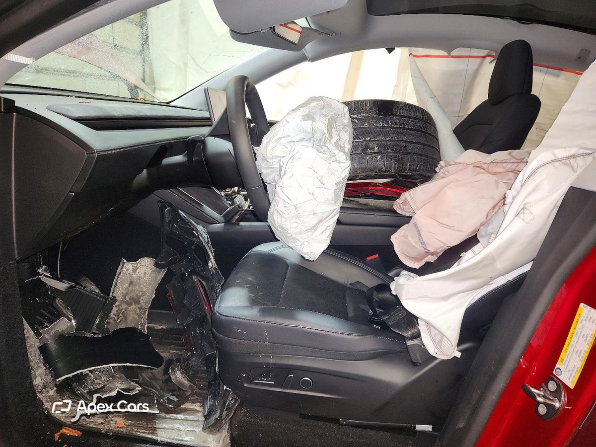 Tesla Model Y 2026