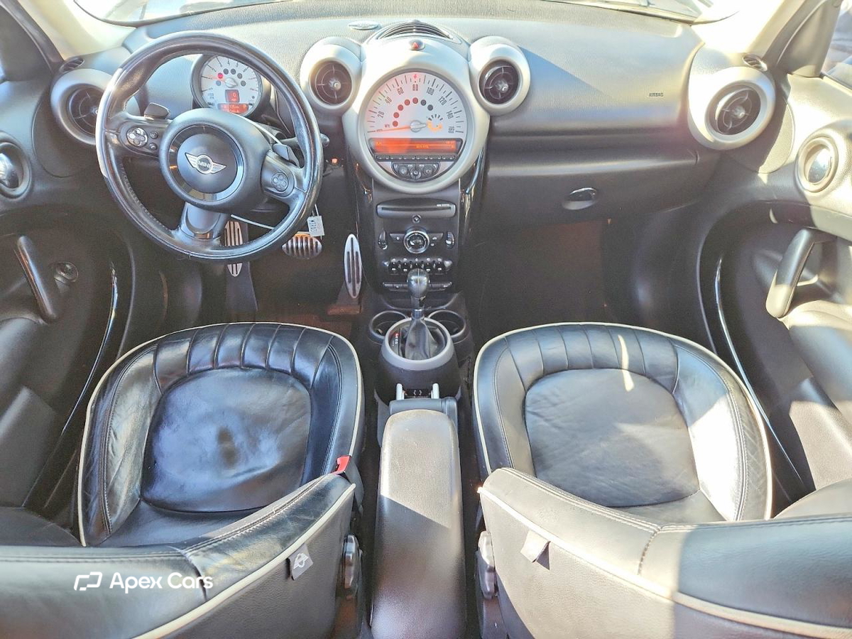 MINI Cooper 2012