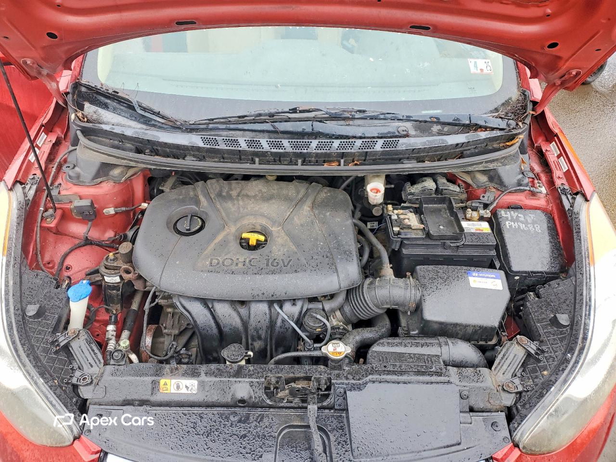 Hyundai Elantra 2012