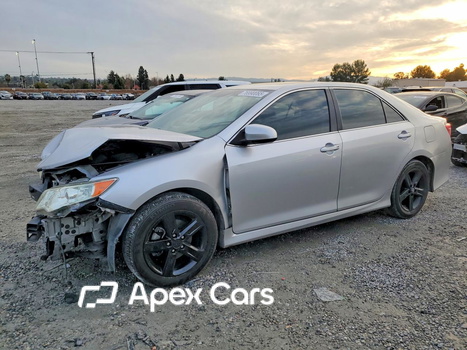 Toyota Camry 2012 - Image 1 of 13