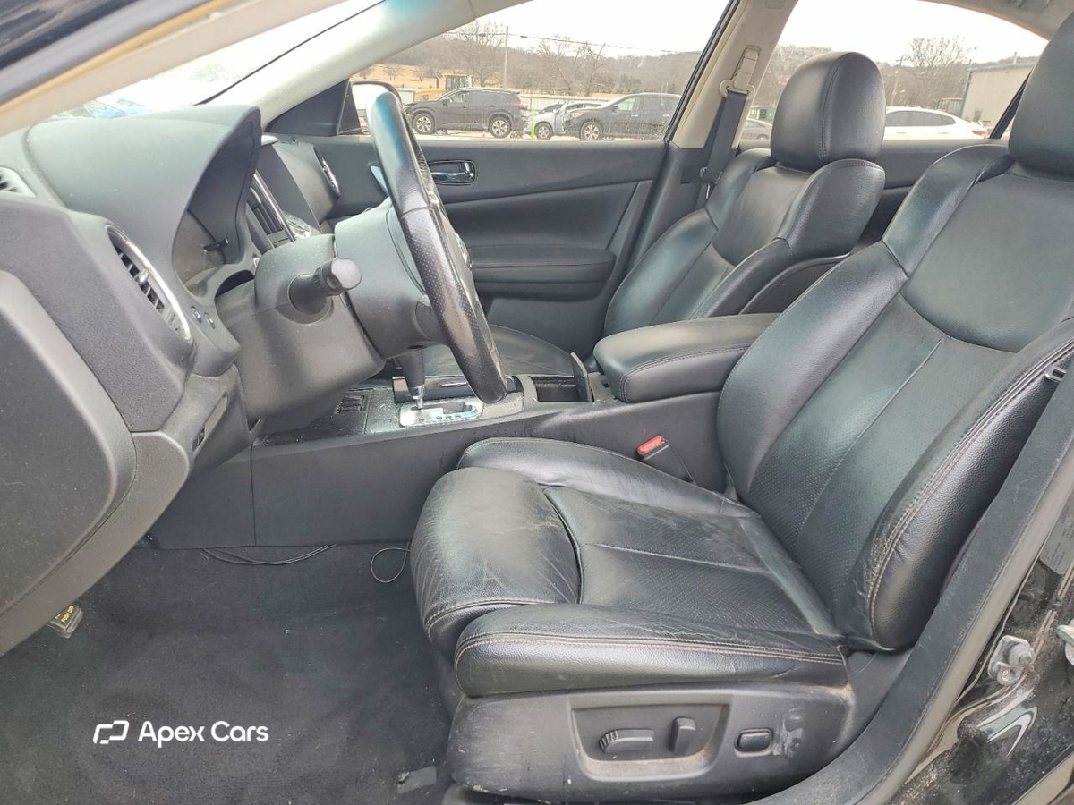 Nissan Maxima 2014