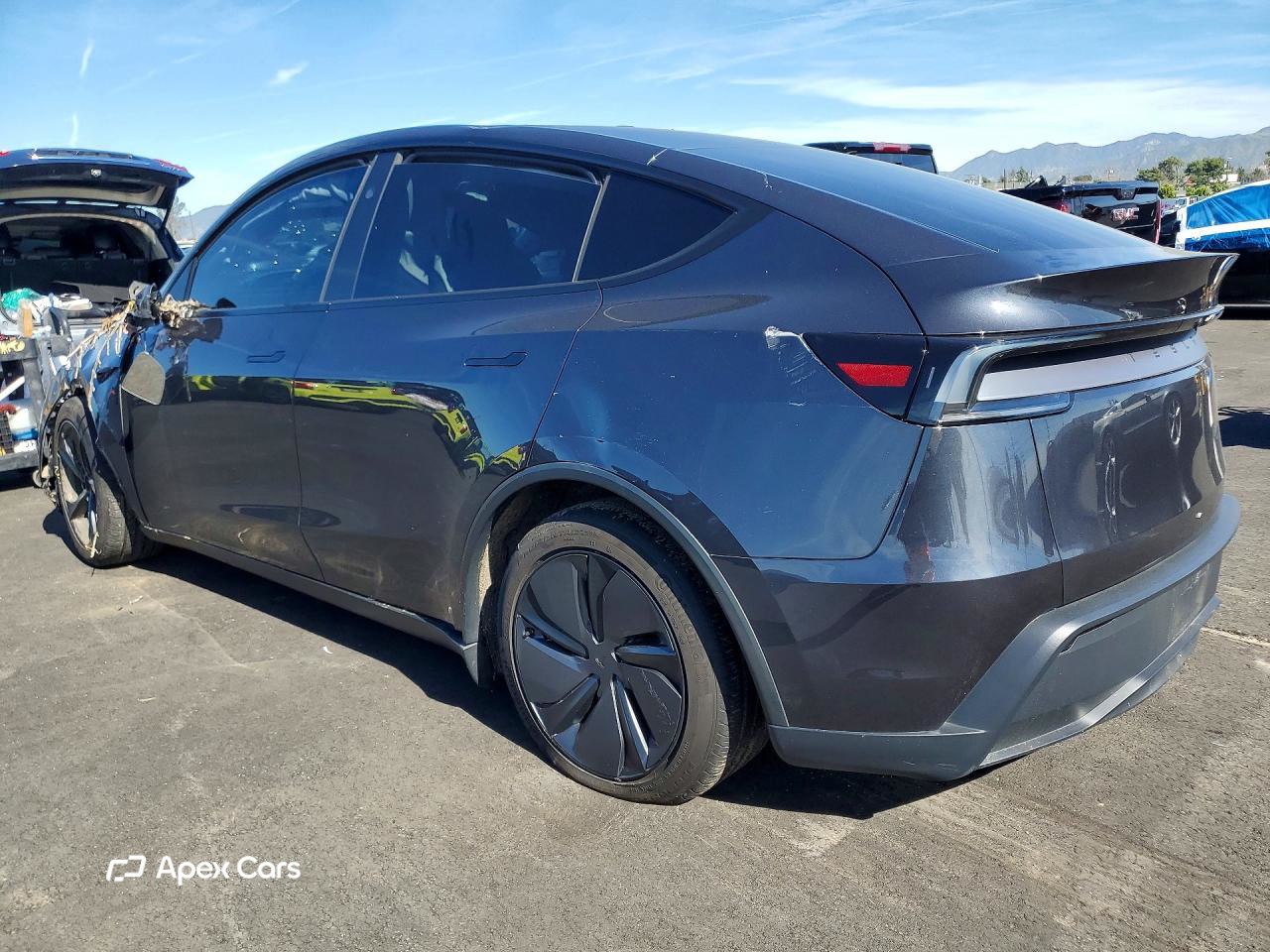 Tesla Model Y 2026
