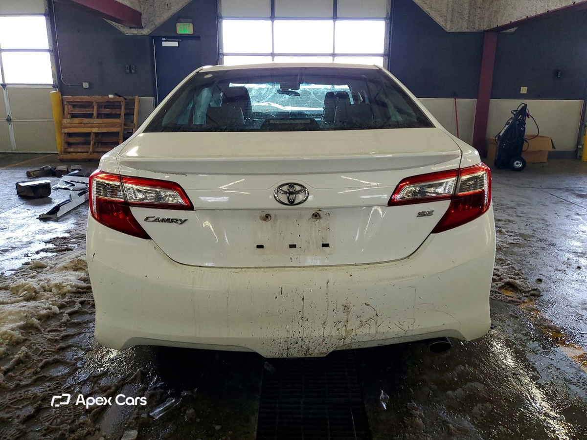 Toyota Camry 2013
