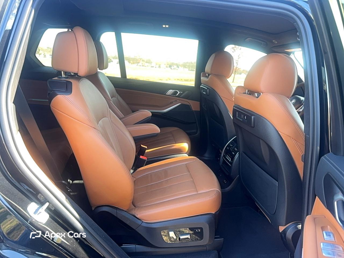 BMW X7 2022