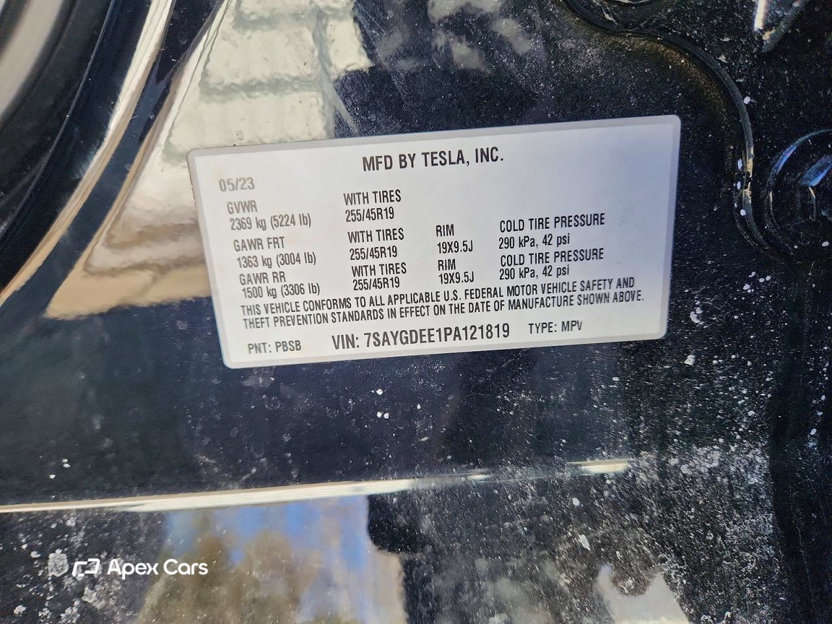 Tesla Model Y 2023
