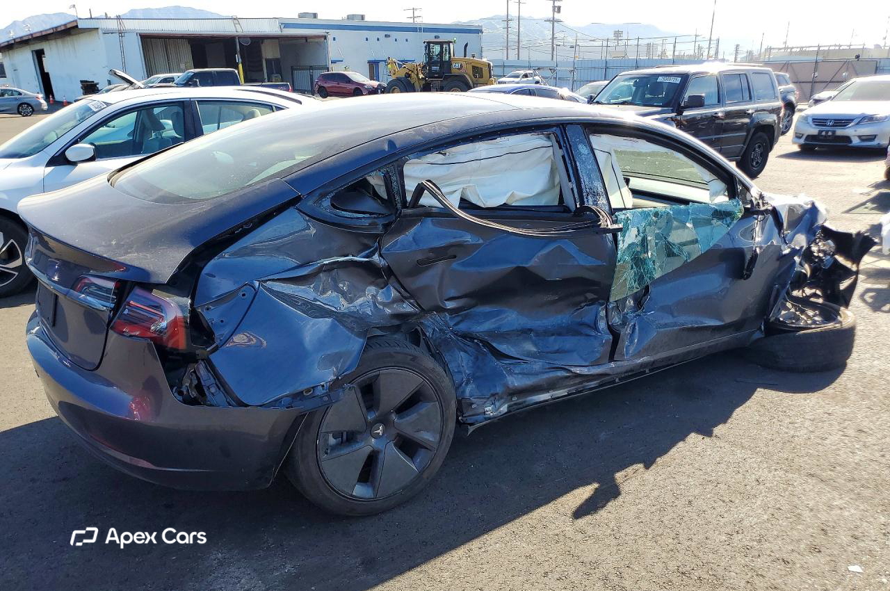 Tesla Model 3 2023