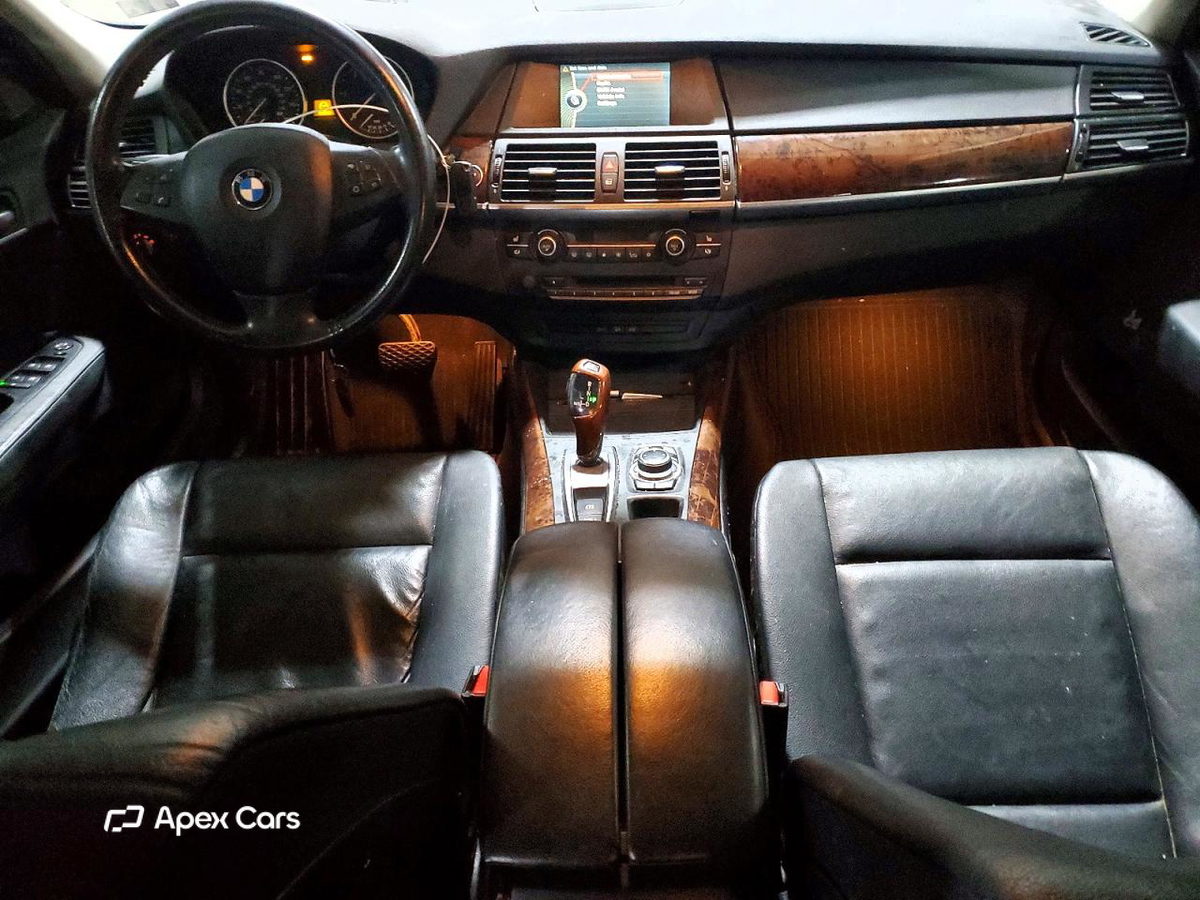 BMW X5 2011