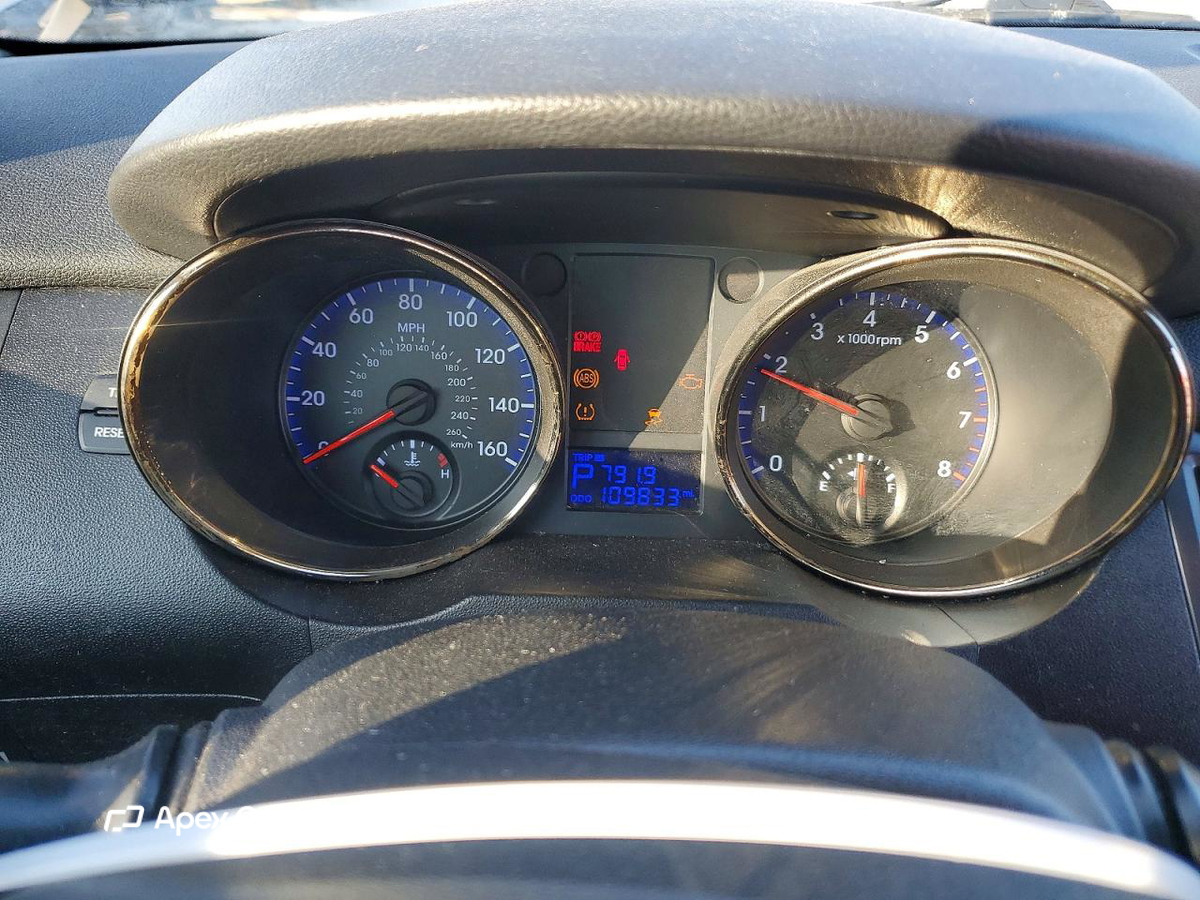 Hyundai Genesis 2011