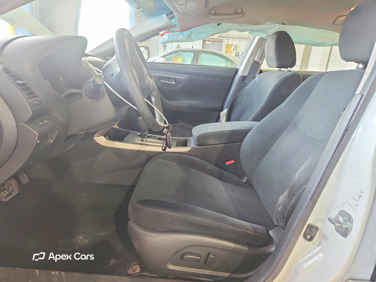 Nissan Altima 2015