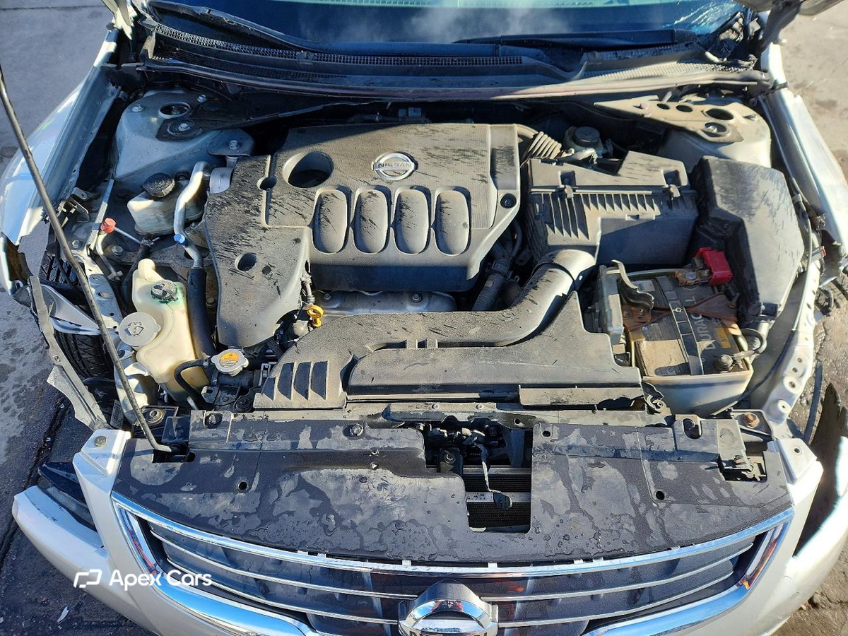Nissan Altima 2011