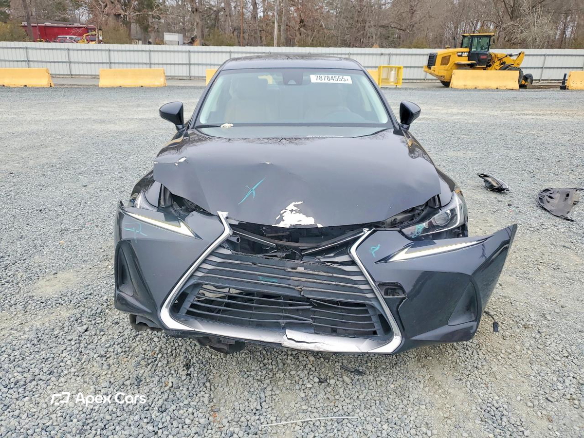 Lexus IS 2018
