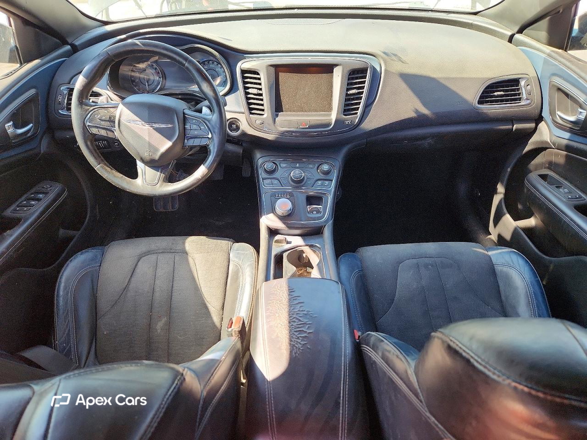 Chrysler 200 2015