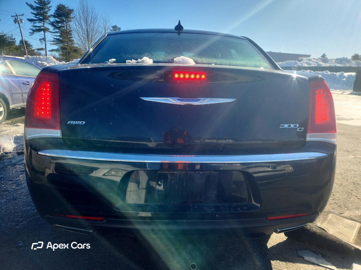 Chrysler 300 2016