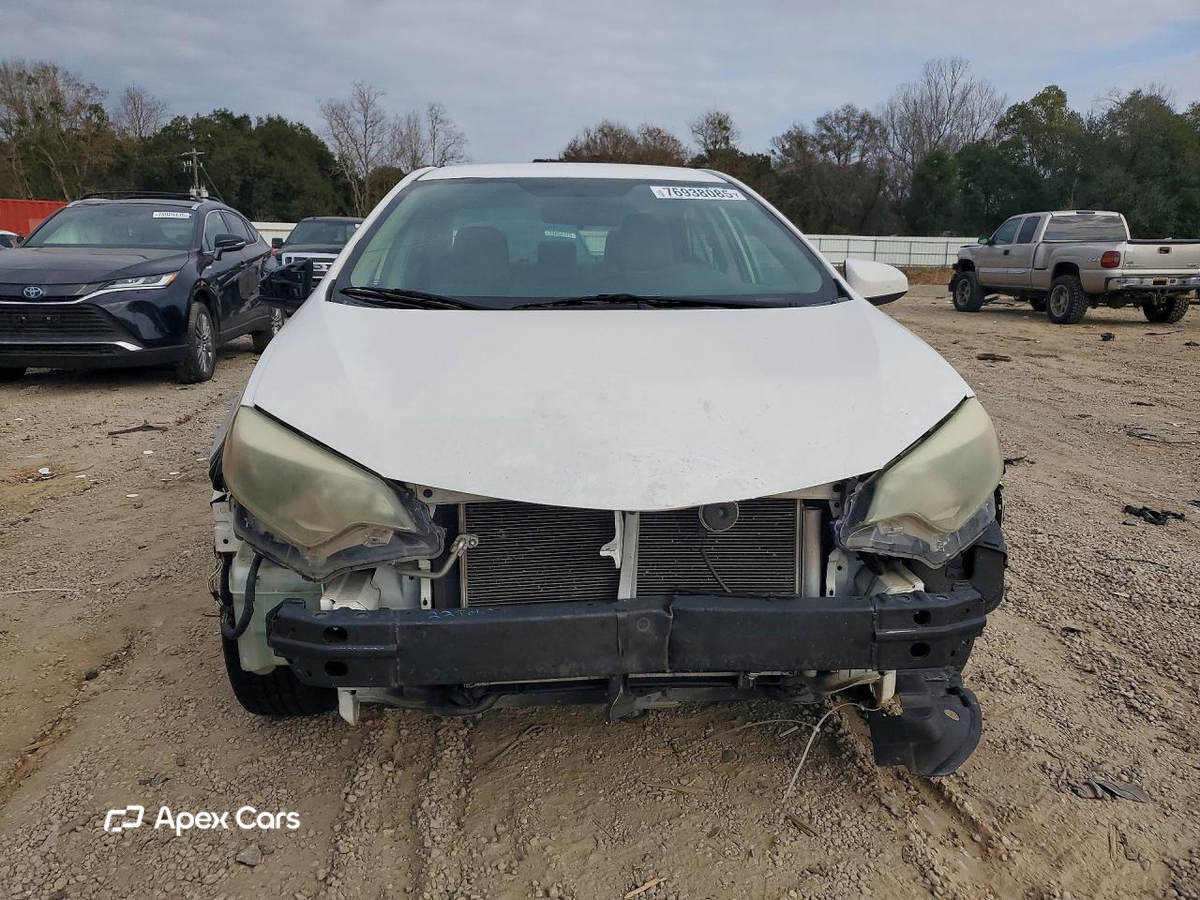 Toyota Corolla 2015