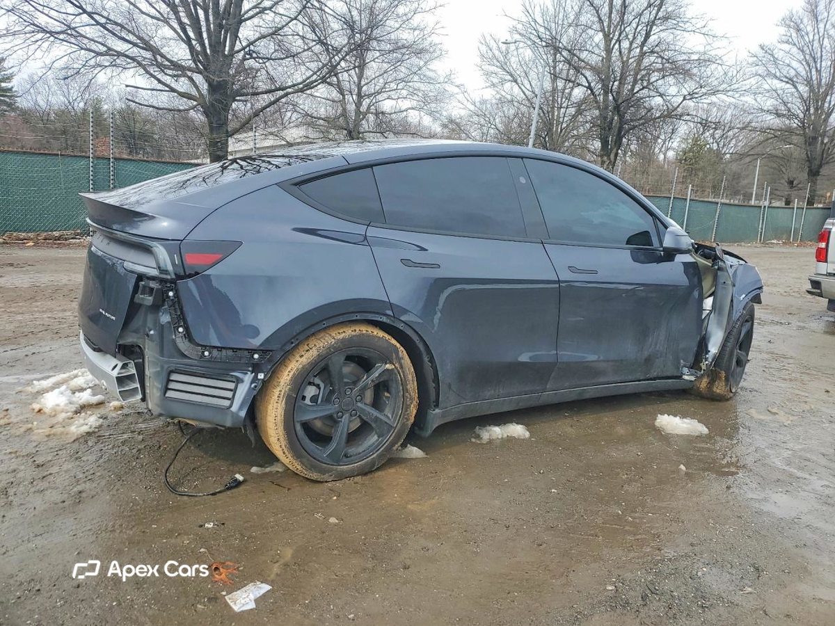 Tesla Model Y 2026