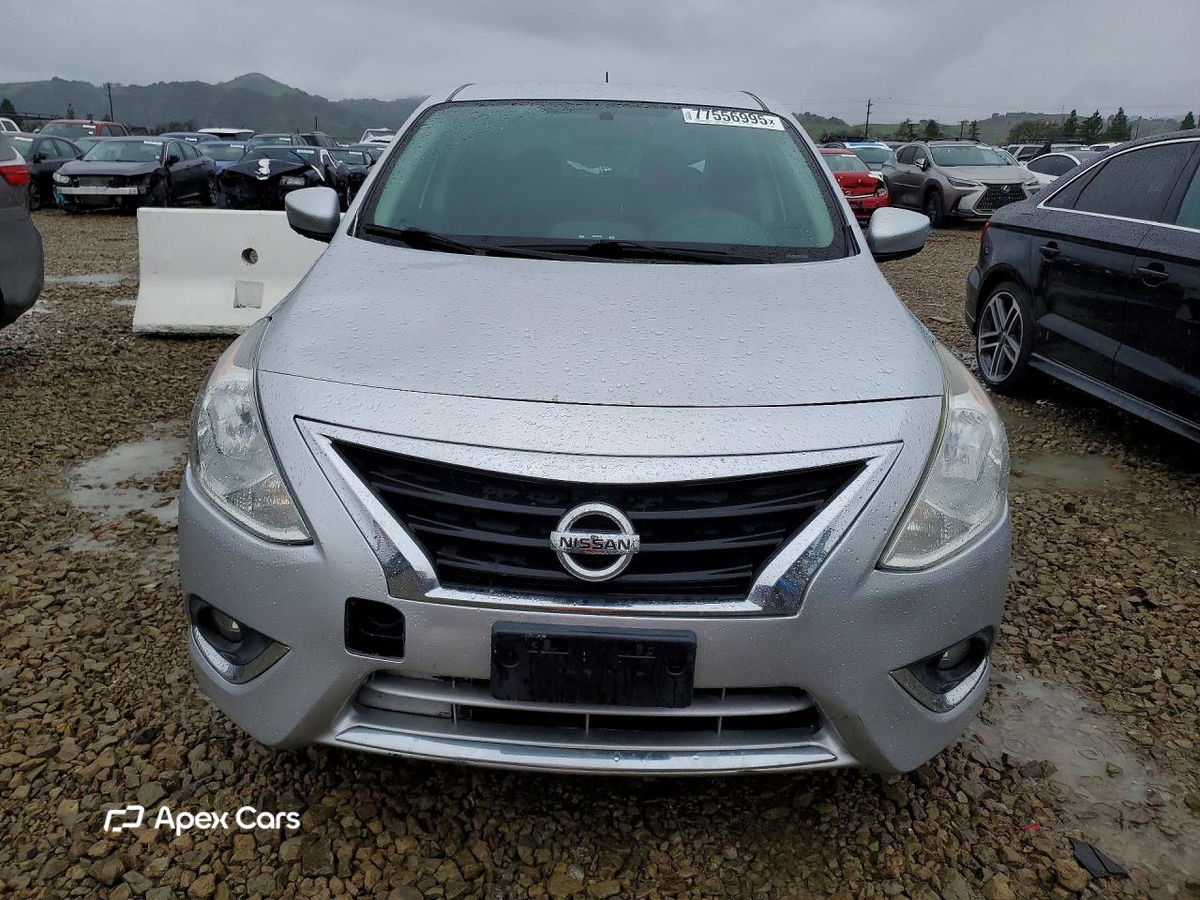 Nissan Versa 2018