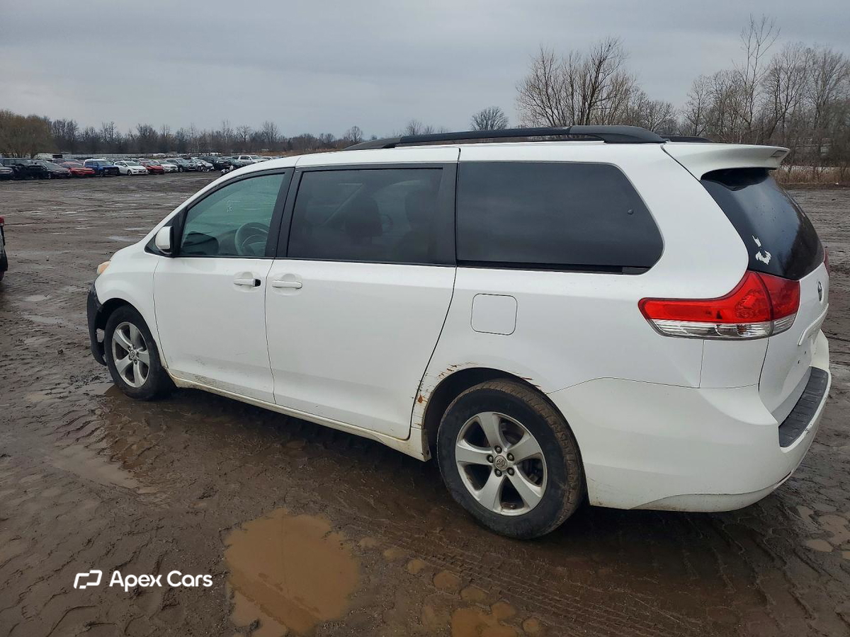 Toyota Sienna 2012