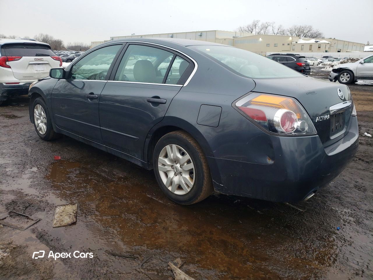 Nissan Altima 2011
